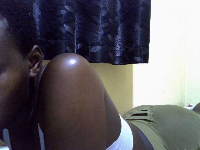 Sexxy-brianna, en directo ahora en BongaCams