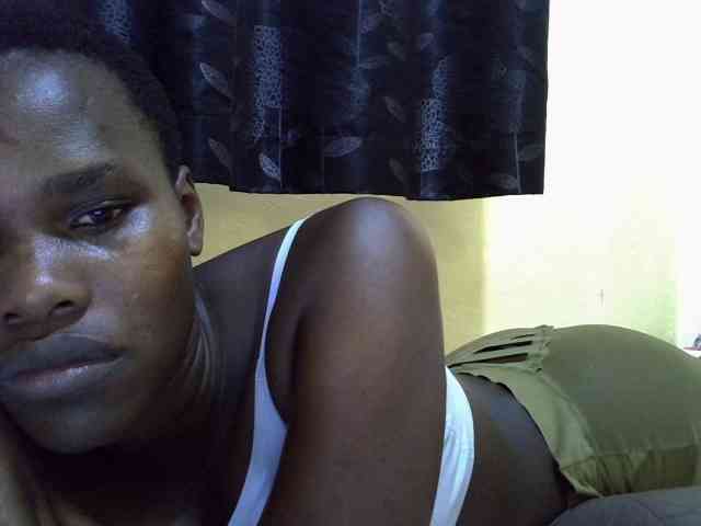 Sexxy-brianna webcam