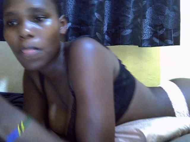 Sexxy-brianna webcam