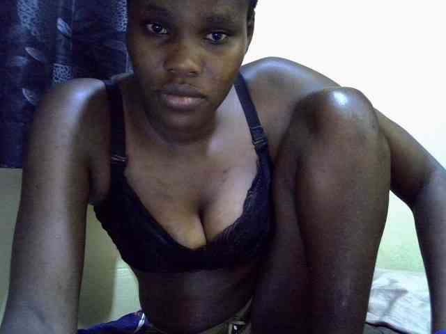 Model: Sexxy-brianna