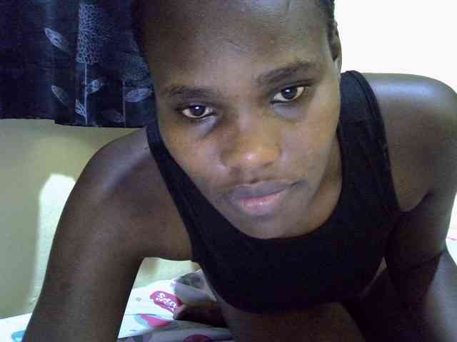 Model: Sexxy-brianna