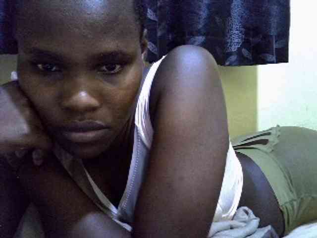 Model: Sexxy-brianna