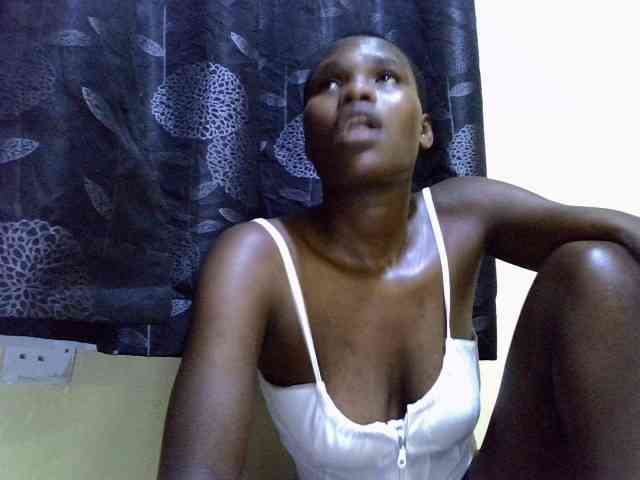 Sexxy-brianna webcam