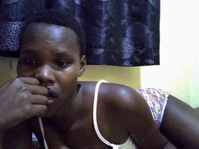 Sexxy-brianna webcam