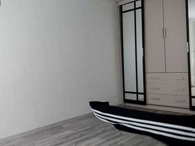 FeliciaMiler live cam on BongaCams