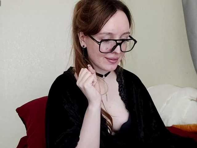 FeliciaMiler live cam on BongaCams