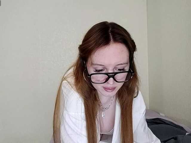 FeliciaMiler live cam on BongaCams