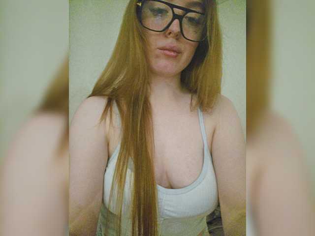 FeliciaMiler live cam on BongaCams