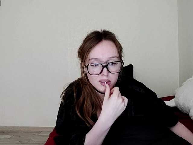 FeliciaMiler live cam on BongaCams