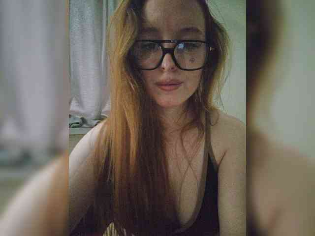 FeliciaMiler webcam
