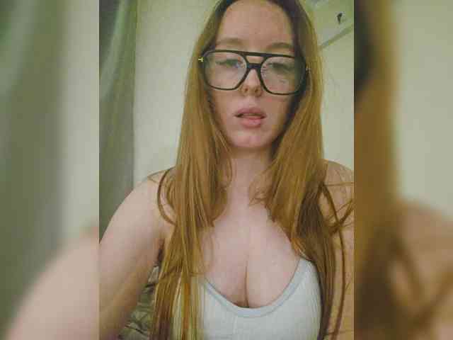 FeliciaMiler's webcam live show