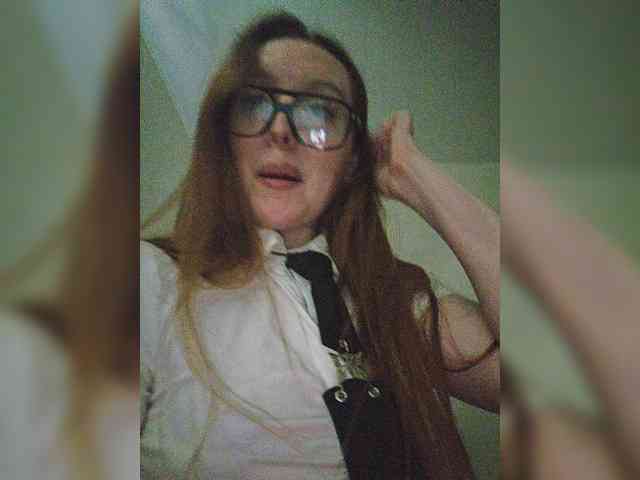 FeliciaMiler webcam