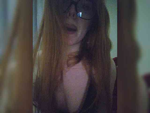 FeliciaMiler webcam
