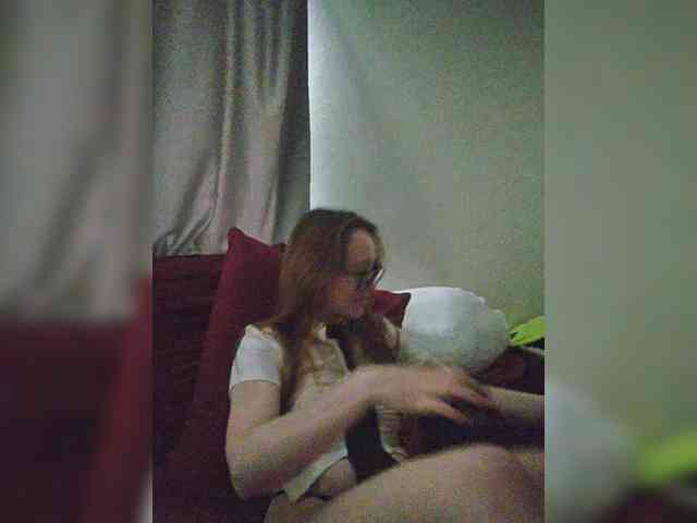 FeliciaMiler webcam