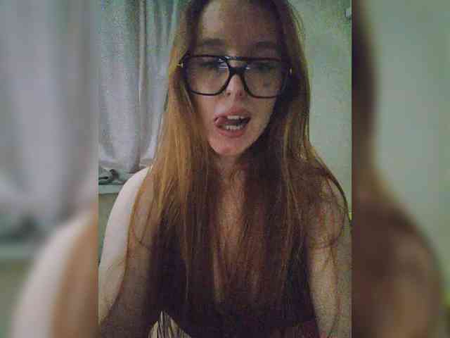 FeliciaMiler webcam