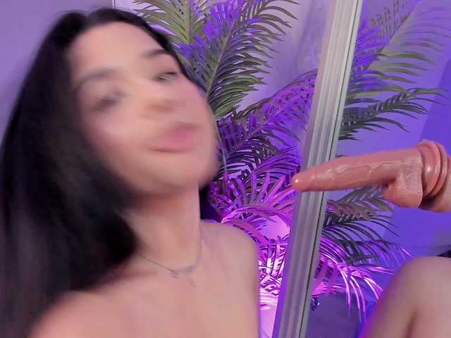 NaomiVelour live cam on BongaCams