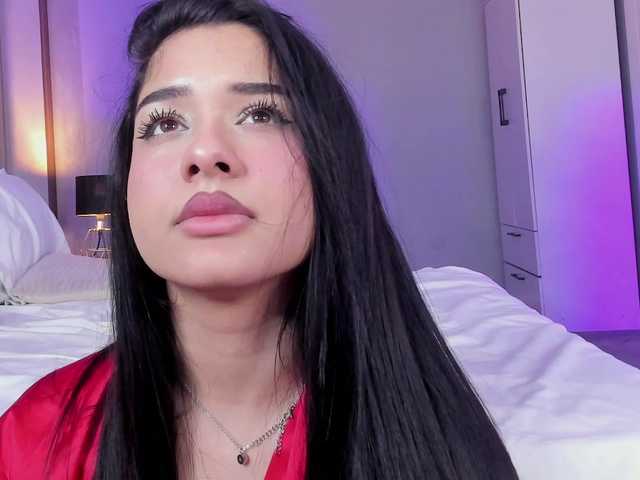 NaomiVelour live cam on BongaCams