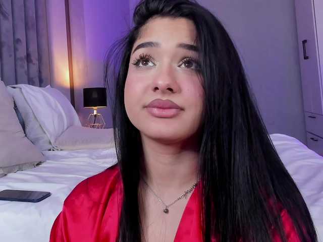 NaomiVelour live cam on BongaCams