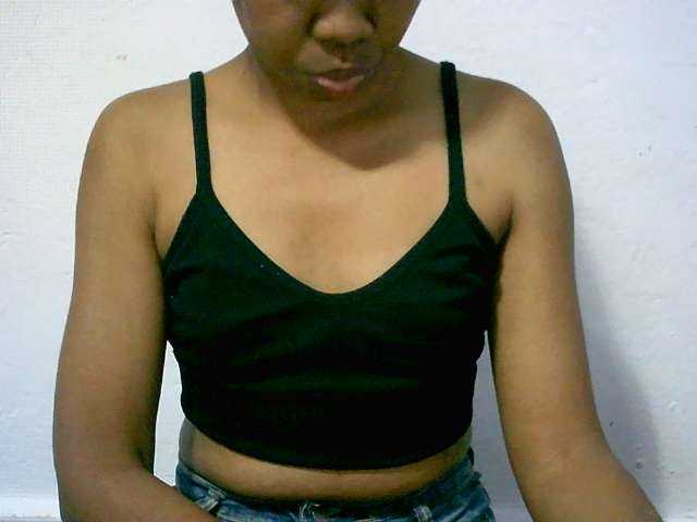 MyrahBelle live cam preview