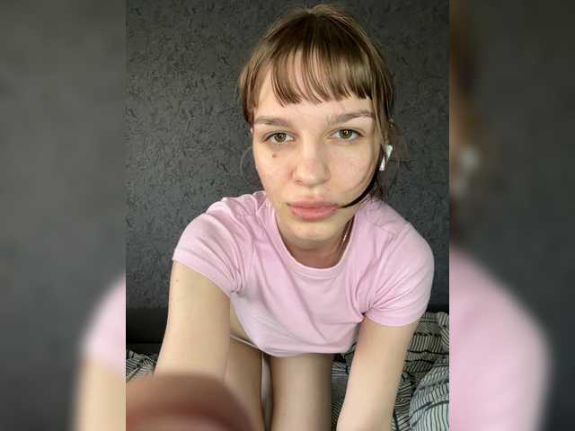 avelixxkaa live cam on BongaCams