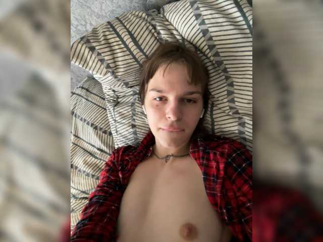 avelixxkaa live cam on BongaCams