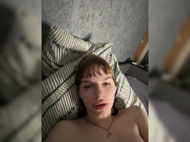 avelixxkaa live cam on BongaCams