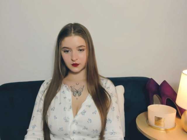 MargaretSecret, en directo ahora en BongaCams