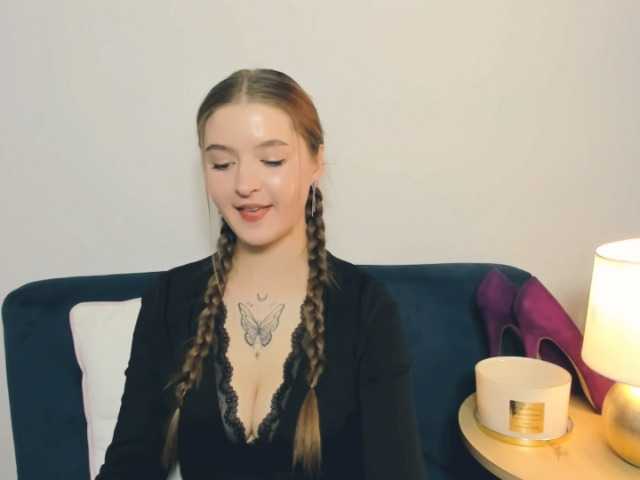 MargaretSecret live cam on BongaCams
