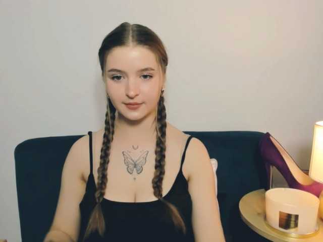 MargaretSecret live cam preview