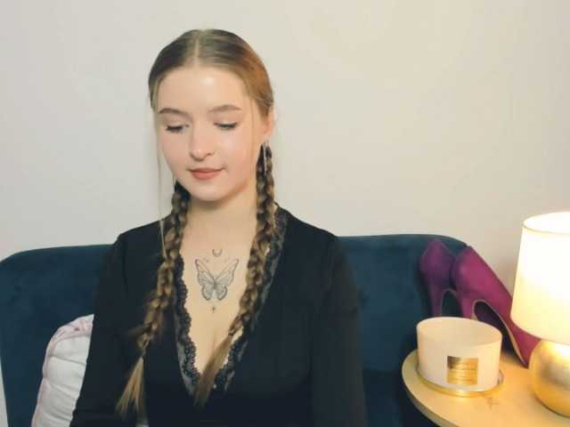 MargaretSecret live cam preview