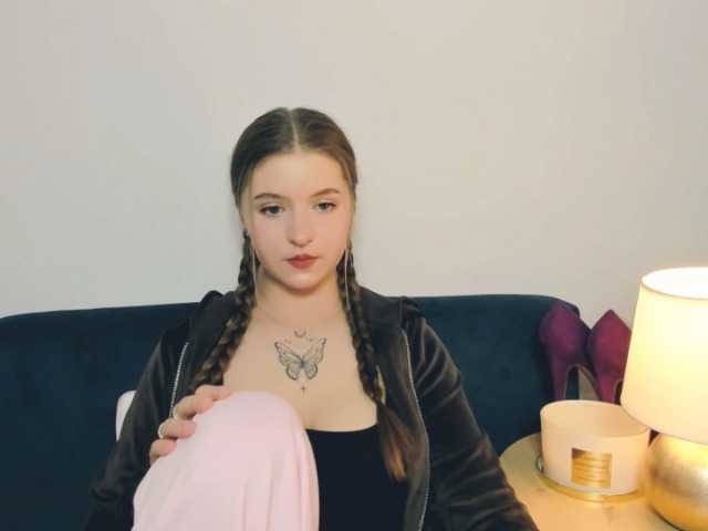 MargaretSecret live cam on BongaCams
