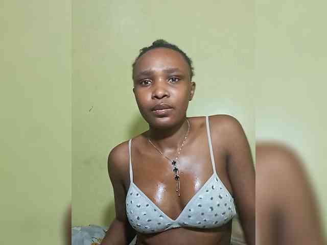 SweetBella-1 webcam