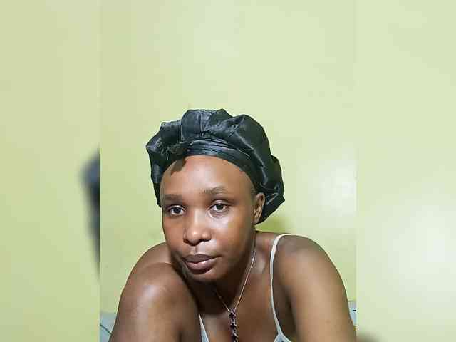 Model: SweetBella-1