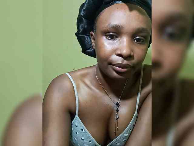 SweetBella-1 webcam