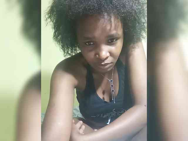SweetBella-1 webcam