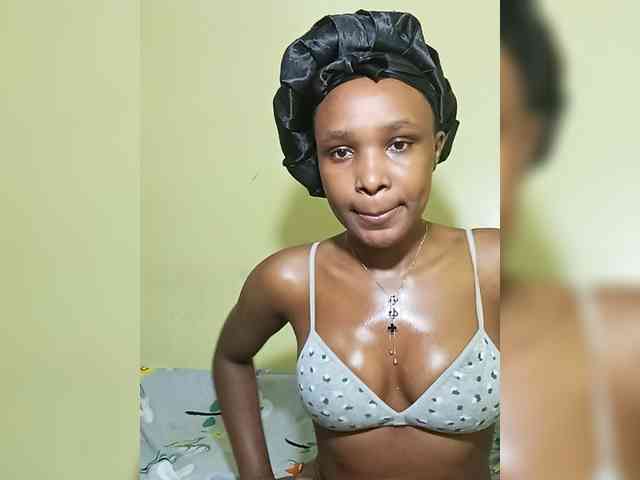 SweetBella-1 webcam