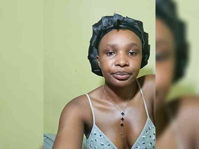 Model: SweetBella-1