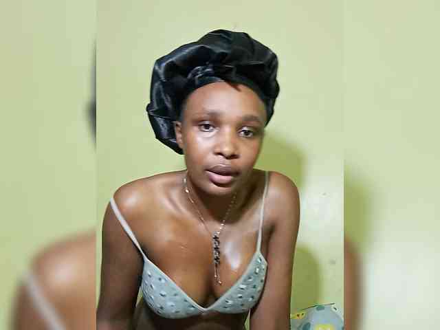 SweetBella-1 webcam
