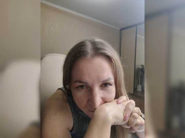 Velvixa live cam on BongaCams