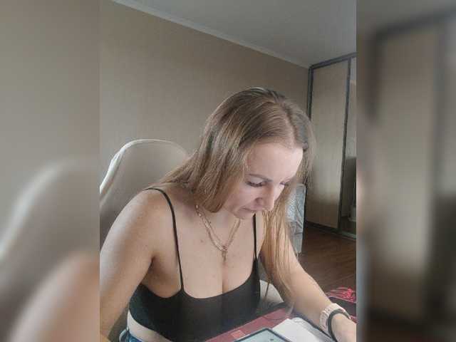 Velvixa live cam on BongaCams