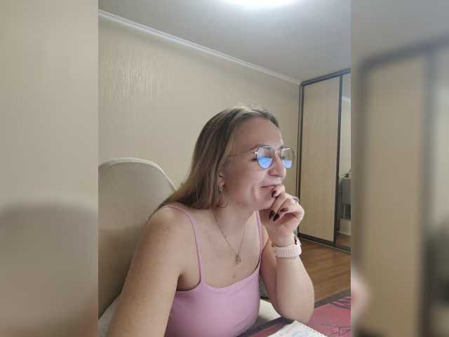 Velvixa live cam on BongaCams