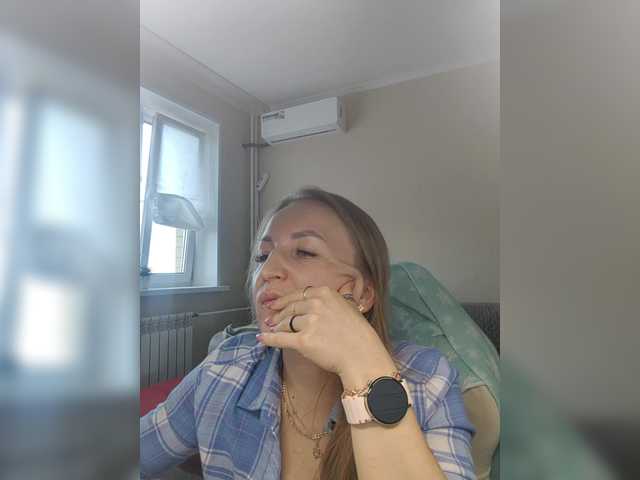 Velvixa live cam on BongaCams