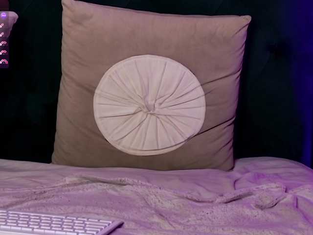 TiffanyF live cam on BongaCams
