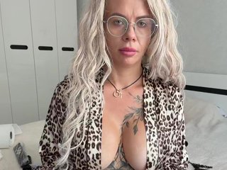 HotDesire