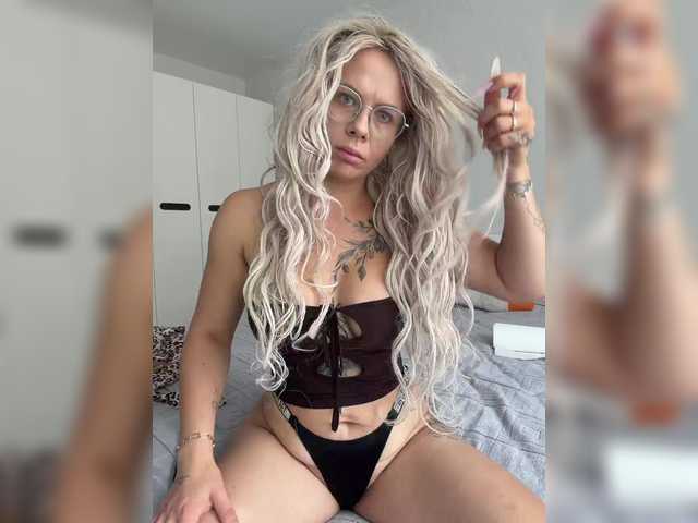 HotDesire