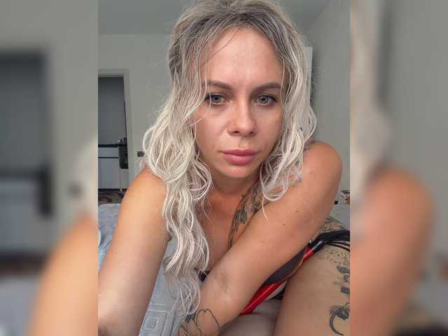 HotDesire live cam on BongaCams
