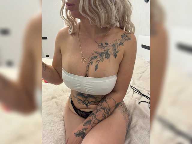 HotDesire live cam on BongaCams