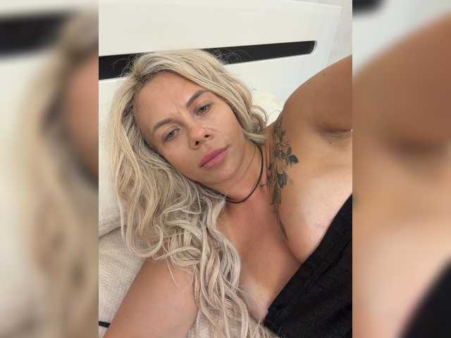 HotDesire live cam on BongaCams