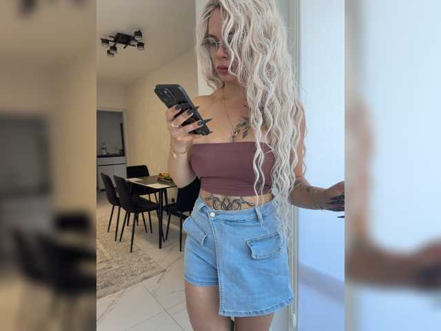 HotDesire live cam on BongaCams