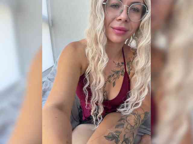 HotDesire